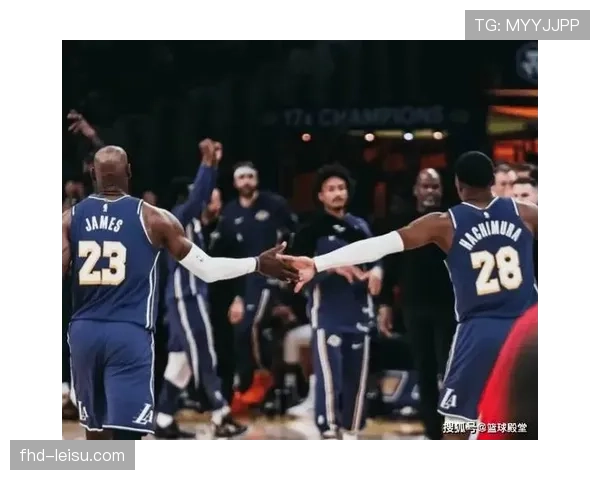 湖人131-107大胜爵士收官，詹姆斯18分4板6助率队三连胜